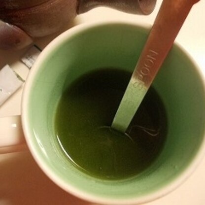 緑茶すきな私には（ニコニコ）青汁も、おいしく頂けるし（ニコニコ）好きな飲み物です（ニッコリ）クセになる緑茶です～（笑）おいしかったです（ニッコリ）